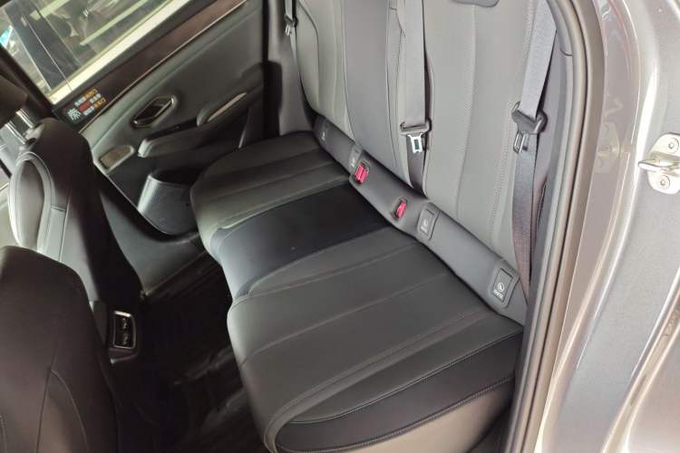 Used BYD Qin L 2024 DM-i 120KM Leading Model
