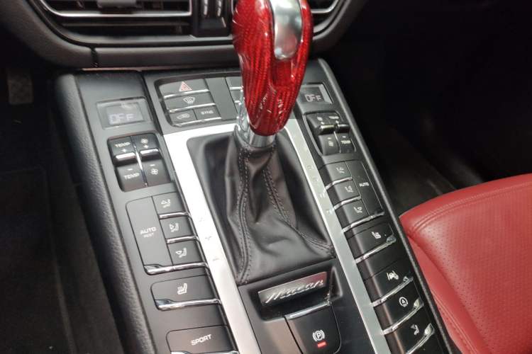 Used Porsche Macan 2018 Macan 2.0T
