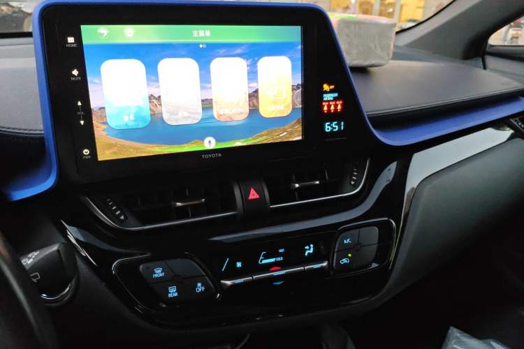 Used Toyota IZOA 2018 2.0L Yichi Version China VI Standard