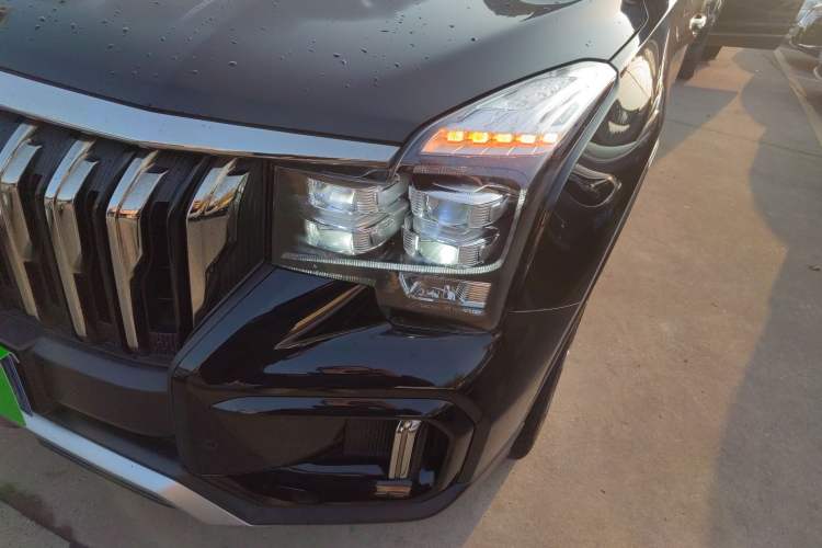 Used GAC Trumpchi GS8 2021 390T Two-Wheel Drive Luxury Smart Connect & Drive Edition (7 Seats) Left Front Headlight