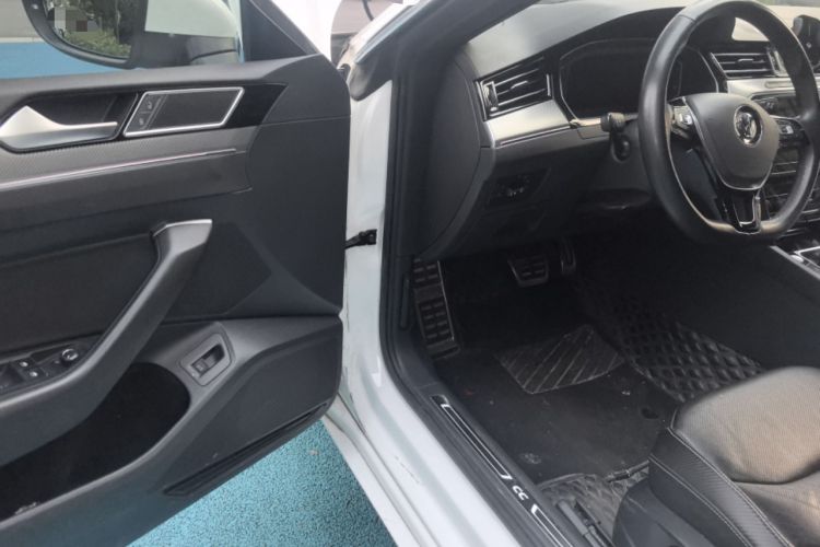 Used Volkswagen FAW-Volkswagen CC 2020 330TSI Glamour Edition China VI Standard
