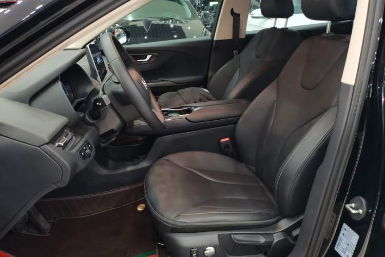 Used Hongqi E-QM5 2021 Online Booking Charging Basic Edition 5 Seats
