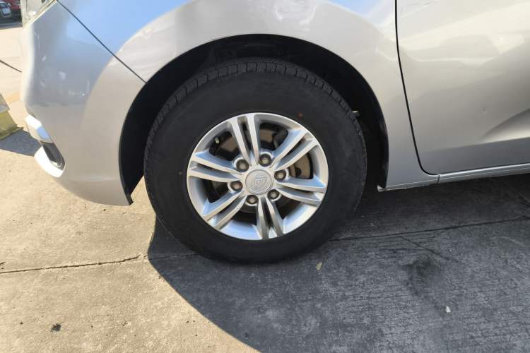 Used SAIC MAXUS G10 2016 2.0T Automatic Elite Edition
