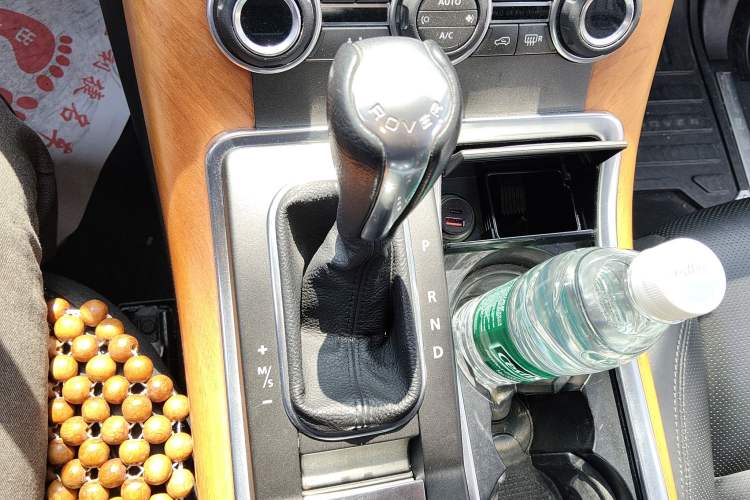 Used Land Rover Range Sport 2010 5.0 NA V8 HSE Gear Lever