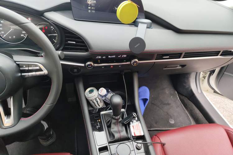 Used Mazda Mazda 3 Axela 2023 2.0L Automatic ZhiZhen Edition
