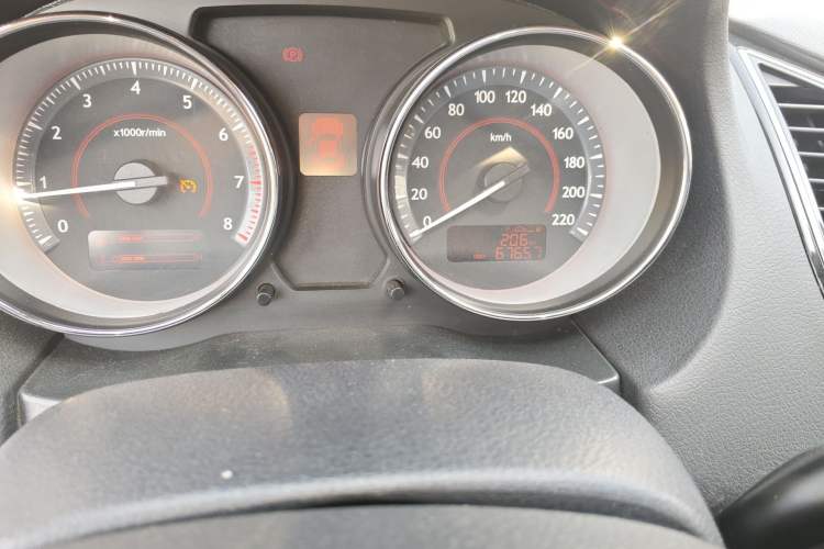 Used Bestune B50 2013 1.6L manual luxury version Odometer Close Up