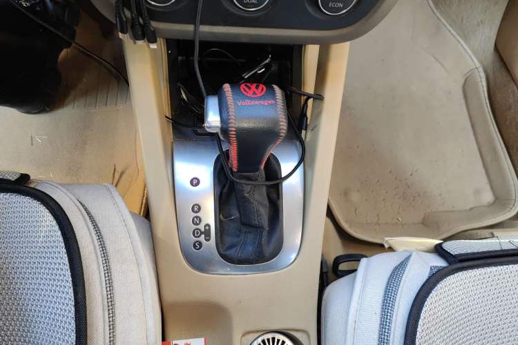 Used Volkswagen Sagitar 2006 2.0L Automatic Comfort Edition
