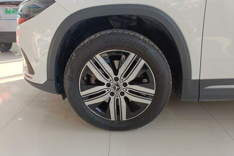 Used Mercedes-Benz EQA 2023 EQA 260 Left Front Wheel Hub