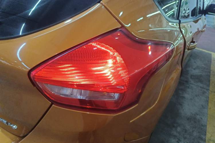 Used Ford Focus 2015 Hatchback 1.6L Automatic Fashion Edition Right Rear Taillight