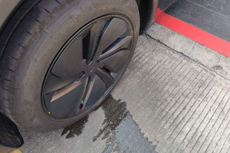 Used Tesla Model Y 2026 Rear-Drive Model
