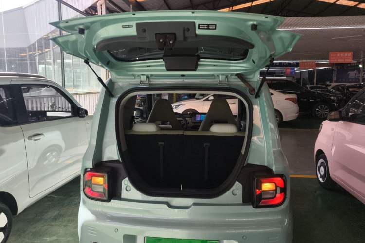 Used Geely Galaxy Panda 2023 Panda Mini 200km Endurance Bear
