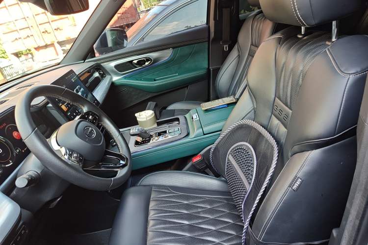 Used GAC Trumpchi GS8 2022 Double-Energy Series 2.0TM Two-Wheel Drive Prestige Edition (6 Seats) Left Front Seat