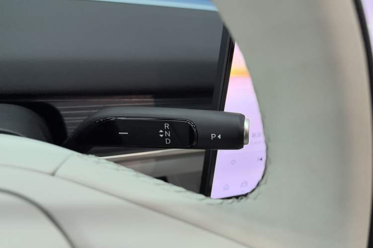 Used ONVO L60 2024 60 kWh Rear-Drive Version
