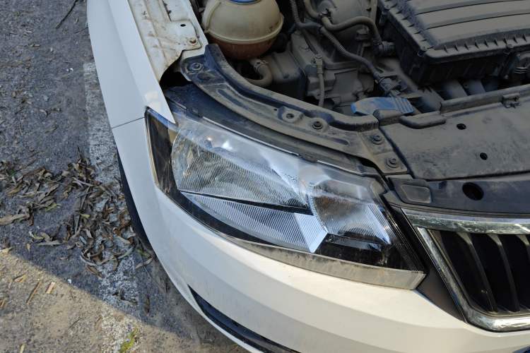 Used Skoda Rapid Spaceback 2014 1.6L Automatic Enjoyment Edition