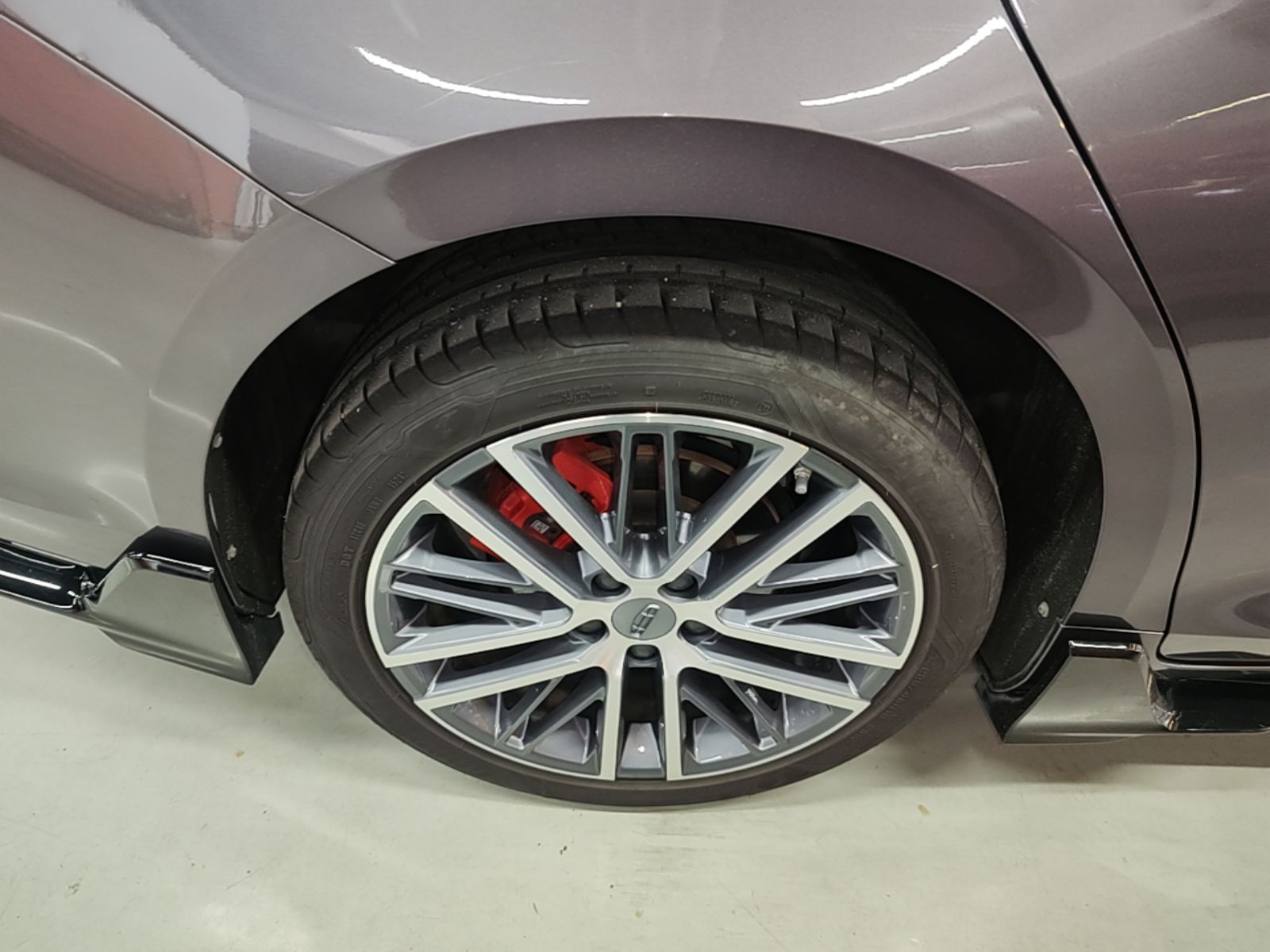 Geely Auto Preface 2024 2.0TD Xiaohan Edition — снимка 11