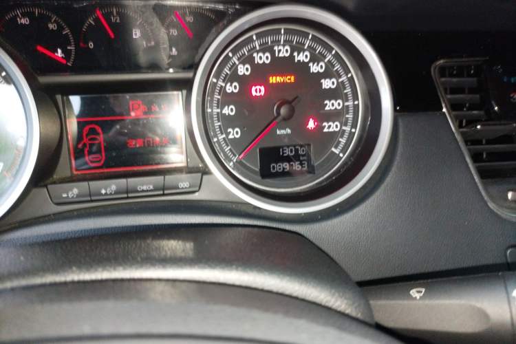 Used Peugeot 508 2015 1.6THP Automatic Prestige Edition Odometer Close Up