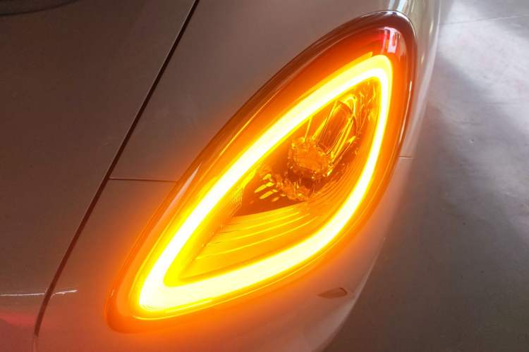 Used ORA Lightning Cat 2022 555 km Luxury Edition