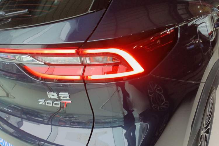 Used EXEED Lingyun 2025 300T Two-Wheel Drive Starry Edition