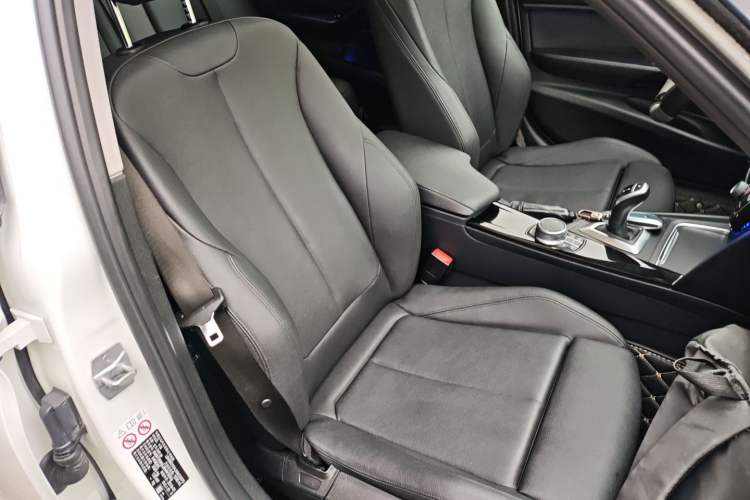 Used BMW 3 Series 2018 320Li Leading Model M Sport Package
