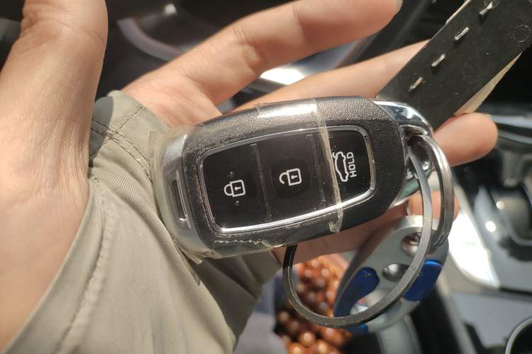 Used Hyundai Elantra 2021 1.5L CVT LUX Prestige Edition