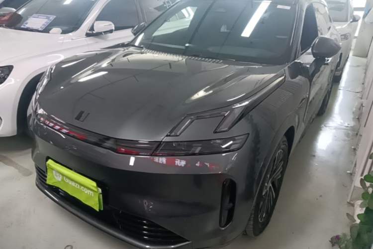 Used Lynk & Co 08 EM-P 2025 120km Long-Range Pro