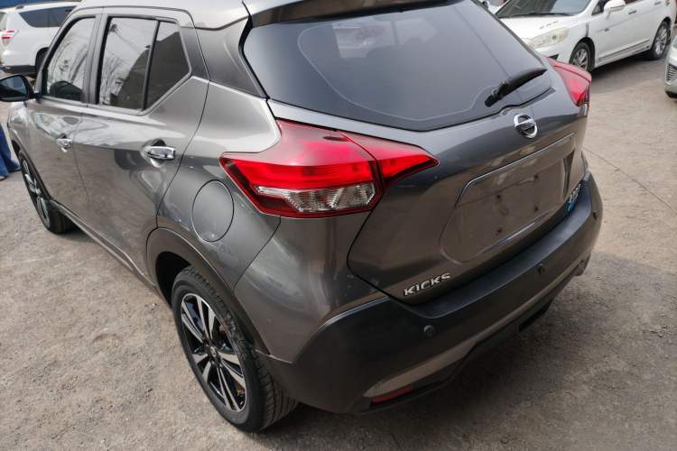 Used Nissan Kicks 2019 1.5L CVT Smart Connect Luxury Edition
