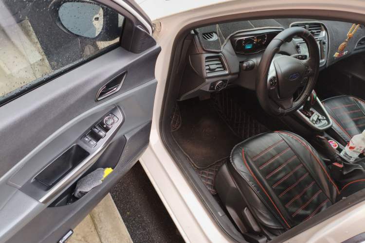 Used Ford Escort 2017 Happiness Edition 1.5L Automatic Fashion Version