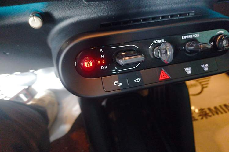 Used MINI Electric COOPER 2024 452km COOPER SE Artist
