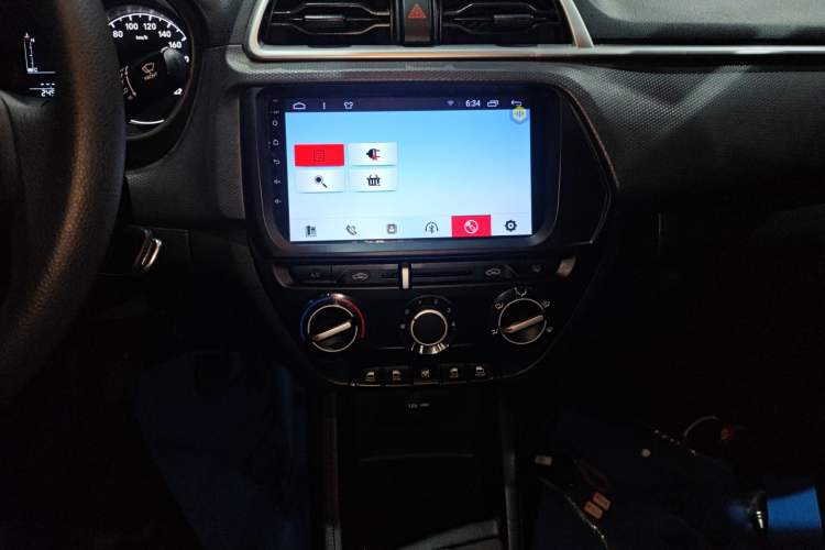 Used Hyundai Verna (older generation) 2017 1.4L Manual Refreshed Version China VI Standard