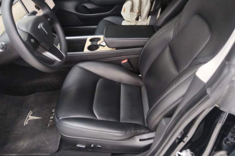 Used Tesla Model 3 2022 Rear-Wheel-Drive Version Left Front Seat