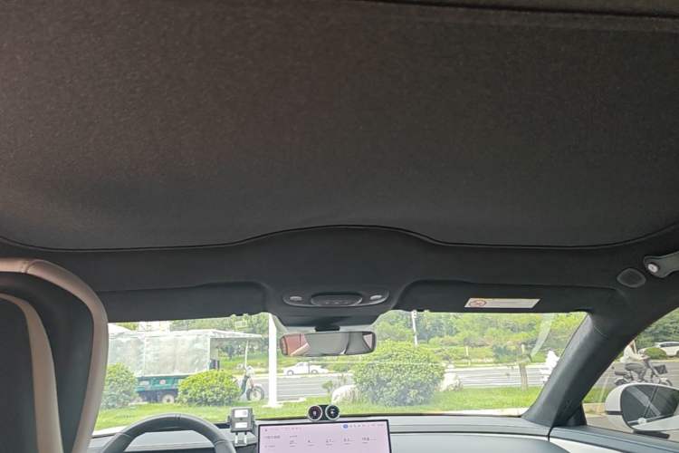Used Xiaomi Auto SU7 2024 Four-Wheel Drive Ultra-Long Range Advanced Intelligent Driving Max Edition