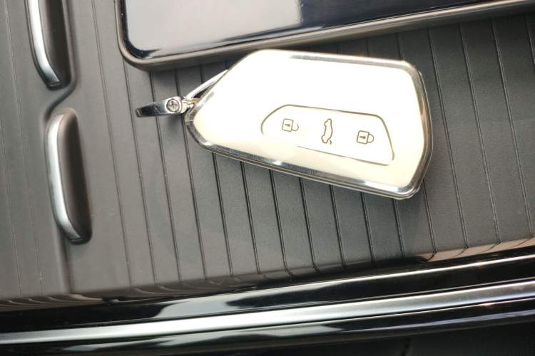 Used Volkswagen ID.4 X 2024 Pure & Smart Edition