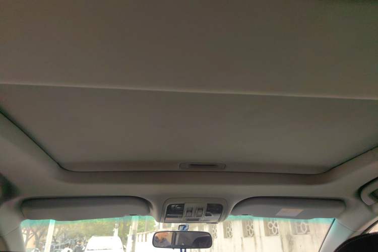 Used Luxgen U6 SUV 2015 1.8T Fashion Edition Headliner