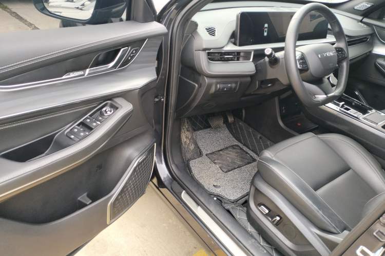 Used EXEED Zhuifeng 2022 Versailles 1.6T DCT "Chasing the Wind" Edition Driver Seat