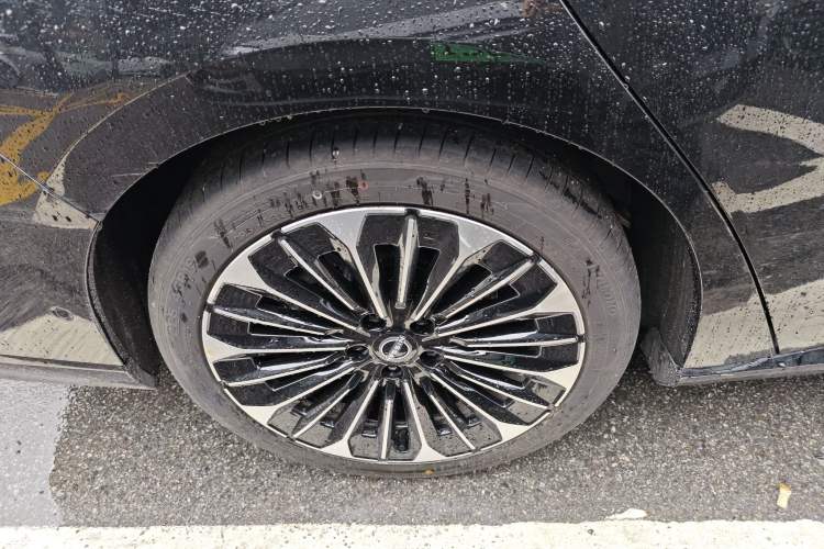 Used Nissan N7 2025 625 Max
