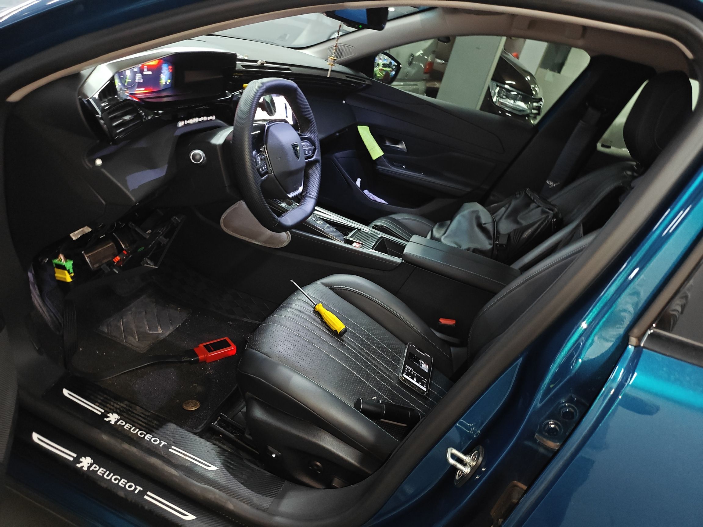 Переднее сиденье в автомобиле