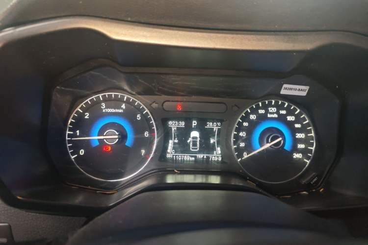 Used Dongfeng Fengon 580 2017 1.5T CVT Luxury Model Instrument Cluster