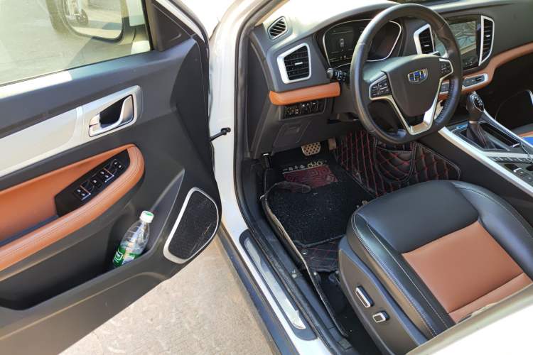 Used Geely Auto Vision X6 2018 1.4T CVT 4G Connected Flagship Edition
