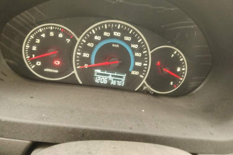 Used Wuling Rongguang V 2016 1.2L Standard Version