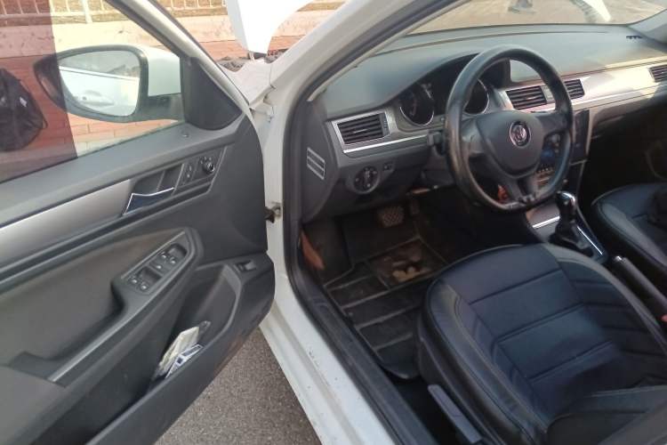 Used Volkswagen Bora 2017 1.6L Automatic Fashion Model