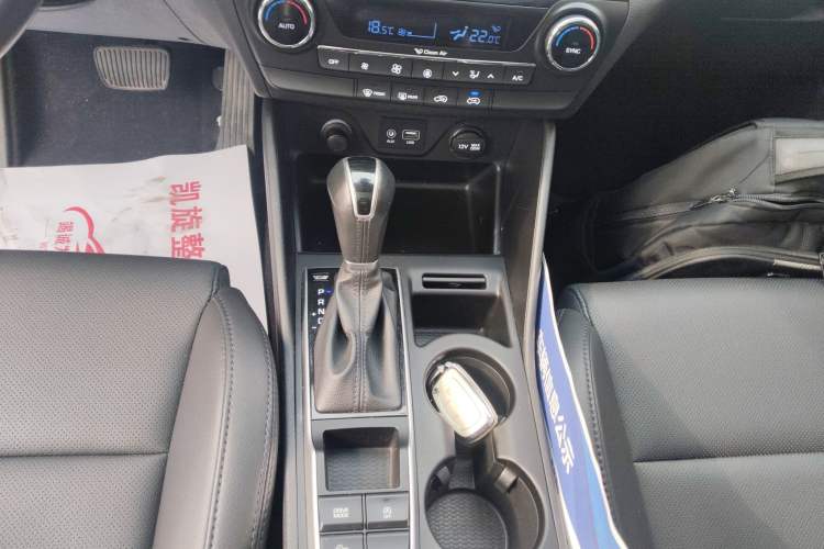 Used Hyundai Tucson 2015 1.6T Dual-Clutch Two-Wheel-Drive Leading Model