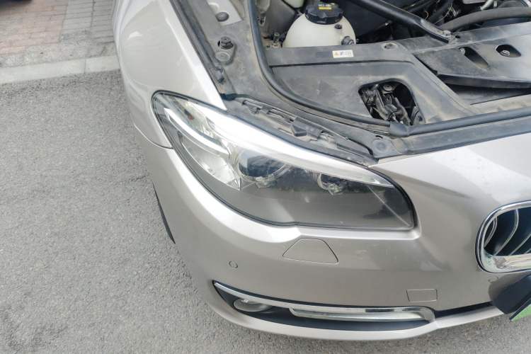 Used BMW 5 Series 2014 525Li Leading Model