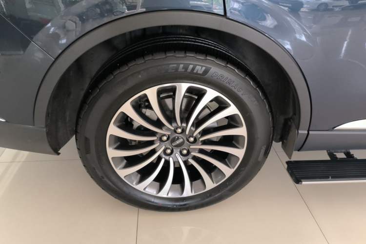 Used Lincoln Aviator 2023 3.0T V6 All-Wheel Drive Zunya Cruise Version 7 Seats
