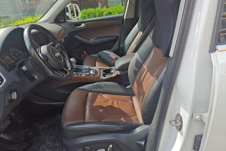 Used Audi Q5 2016 40 TFSI Comfort Model Left Front Seat