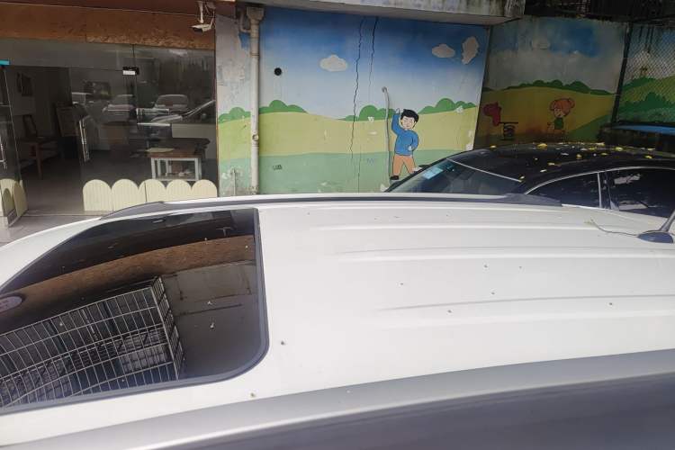 Used Buick Encore 2014 1.4T Automatic Two-Wheel Drive Urban Elite Model Roof