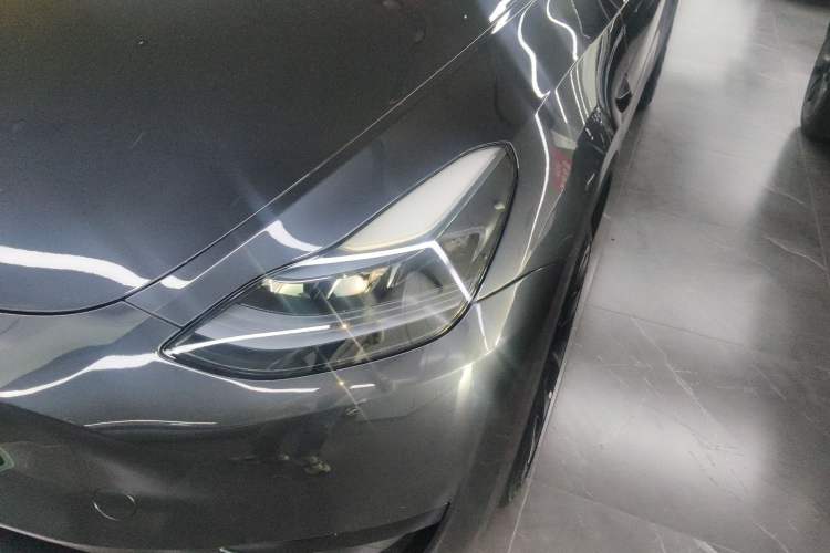 Used Tesla Model Y 2024 Rear-Wheel-Drive Version
