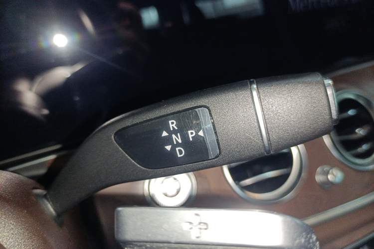 Used Mercedes-Benz E-Class 2022 Second Facelift E 300 L Luxury Edition