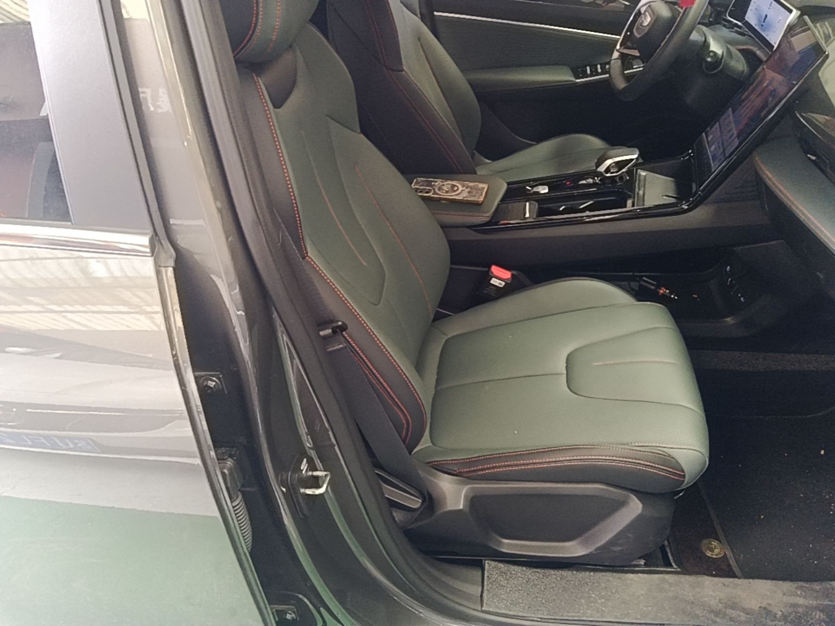 Geely Auto Emgrand X7 Sport 2024 1.5TD Dragon Edition — снимка 19