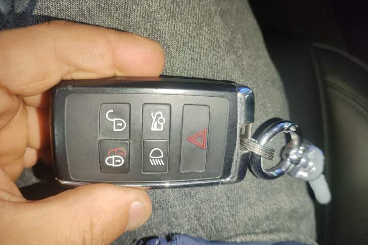 Used Jaguar XEL 2020 2.0T 200 PS S Advanced Elegance Edition
