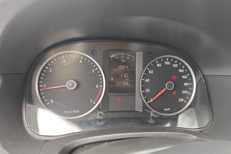 Used Volkswagen Lavida 2013 Classic 1.6L Manual Fashion Edition
